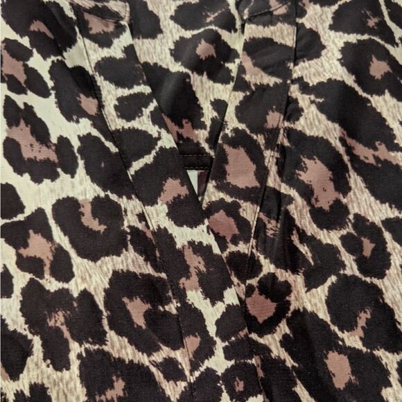Gianni Bini Leopard Print Blouse Size XS - Picture 13 of 14